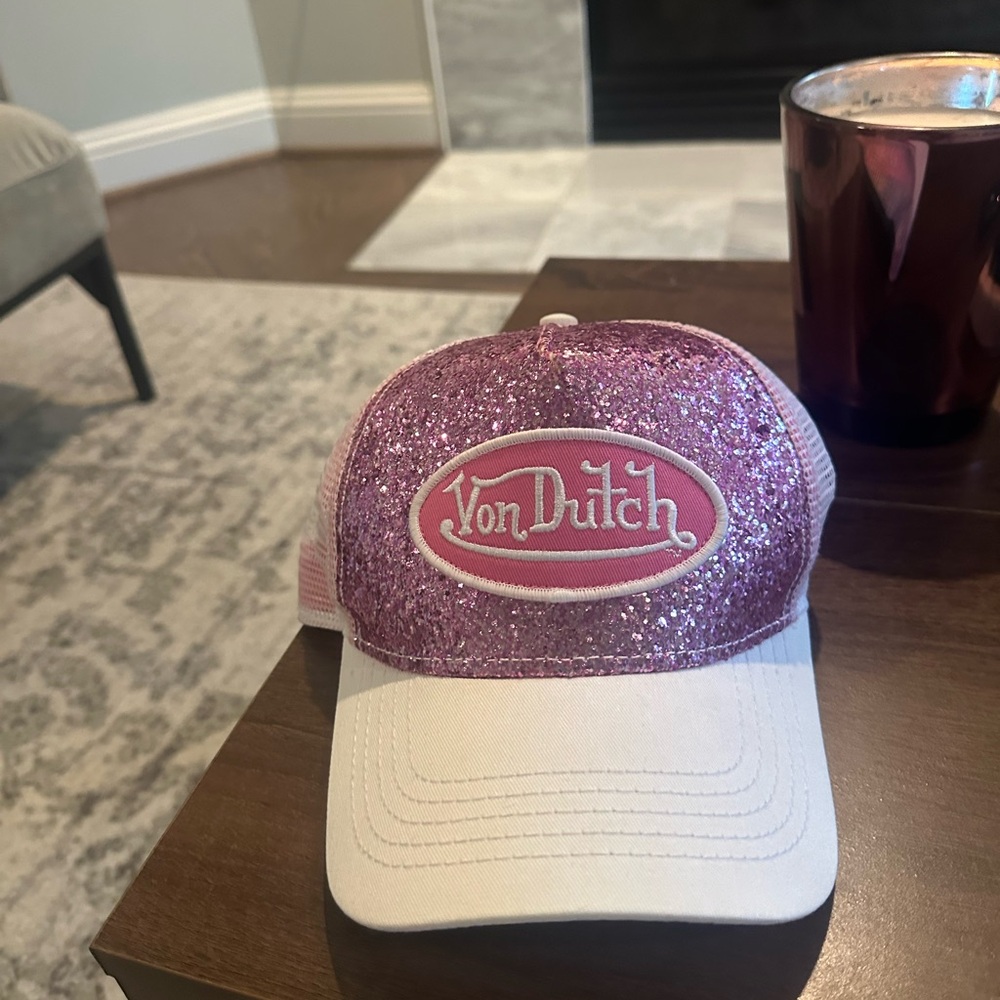 PINK SPARKLE HAT Von Dutch